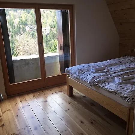 Elena Semesterbostad